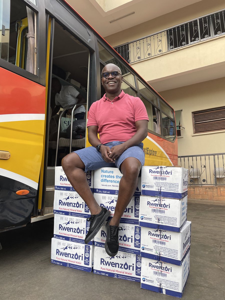 rkabushenga's tweet photo. And just like that, I reached the summit of #Rwenzori2022. That was quick😂😂😂. Thank you ⁦@RwenzoriUg⁩ for supporting our climb to Uganda’s rooftop https://t.co/tFQUR0VoQL