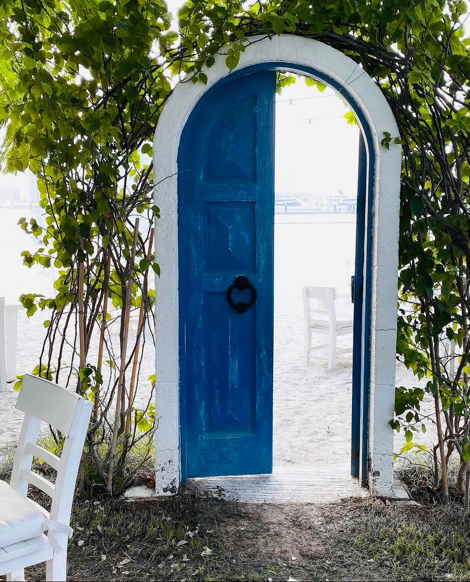 Come on, we invite you to Unlock the Destination behind this door!☀️

📸 @3wash_angel

#lemeridienminaseyahi