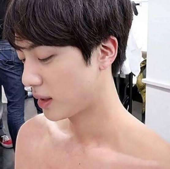 Mar289615286's tweet photo. #LeeSooHyuk e #KimSeokjin de vampiros na fanfic: A
Eu : toquei caijin kkkkk
#fanficsdoBTS #herançadefamiliafanfic
#tipodefic https://t.co/GqeSqwB644