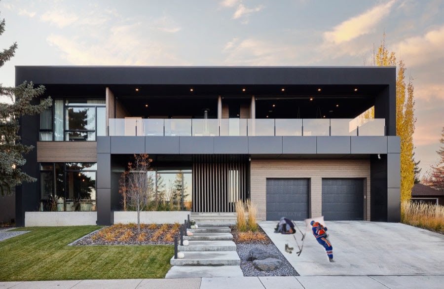 nhlcatie's tweet photo. BREAKING: Connor McDavid Spotted Sleeping On His Heated Driveway After Cheating On His GF 😧 https://t.co/co4Eei0sDD