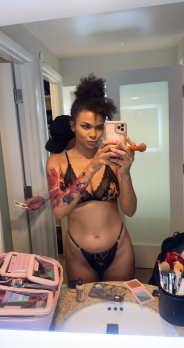 YEEAAAA RIGHT https://t.co/ZGtSxrqWMH<a href="/tag/beautiful"class="tags"><span>#beautiful</span></a>