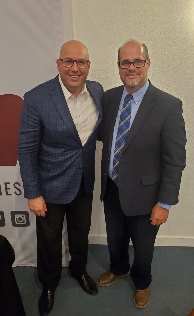 nations4him's tweet photo. Was blessed to hear my friend, @vhopeministries, teach/preach three times today at @calvary_florida. I admire him most for his love for the lost. Those who chase sinners are my friends. We should all prioritize evangelizing fallen men. #FriendOfSinners @ken_pledger https://t.co/axGSoJ5Kuq