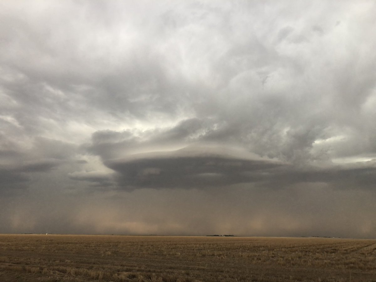 Evyan Smith (@swk_stormchaser) on Twitter photo Severe storm in northern kearny county at 8:07 <a href="/NWSDodgeCity/">NWS Dodge City</a> <a href="/FrankWaughKAKE/">Frank Waugh, CBM KAKE π π’=π§οΈ</a> #kswx Severe storm in northern kearny county at 8:07 <a href="/NWSDodgeCity/">NWS Dodge City</a> <a href="/FrankWaughKAKE/">Frank Waugh, CBM KAKE π π’=π§οΈ</a> #kswx
