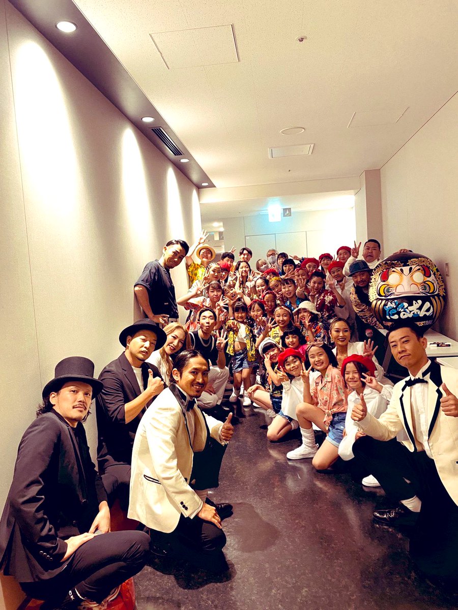 ck4649's tweet photo. 偶然の出会いがたくさん！
ぜろせんの地元ぐんま！

たまたま駅にいて急遽出演してくれた、おおちさん。まさかの色々繋がってた最高なしょーたくん。もすご前から、やばいの知ってたのになかなか会えなかったがんみの皆にも、会えちゃう群馬。

座ってる人も立たせた渾身の最後のウォシュバック！ https://t.co/wJGC54TWdN
