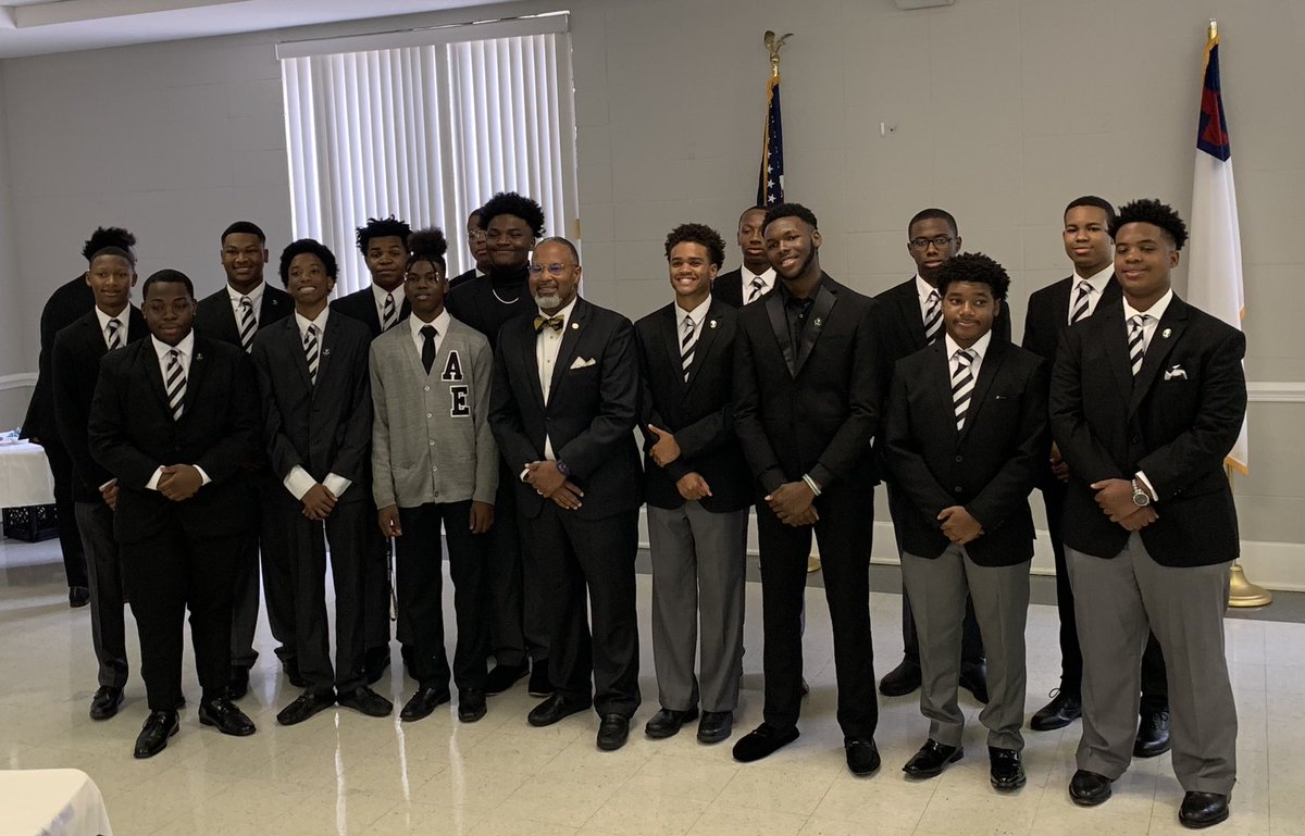 Alpha Elite banquet today, forever miss you guys🖤🤧