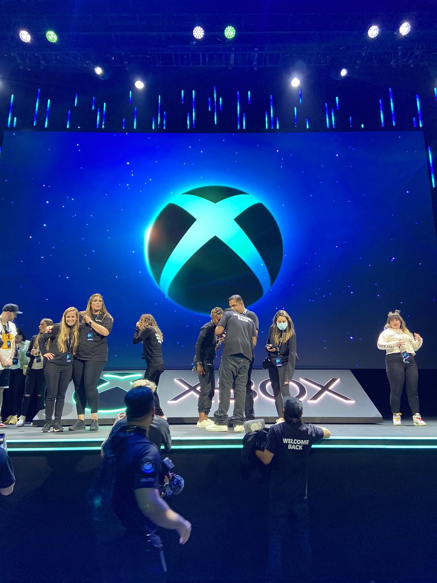 I worked the #Xbox #fanfest and it was LIT!! Hope everyone had fun and is excited for what’s coming! 🙌🏾🖤