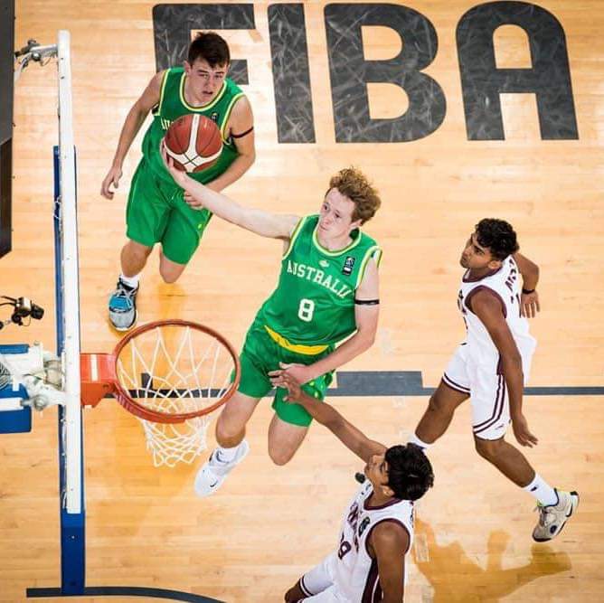 CROCODILES 

2 of our very own took to the floor in Qatar for a 95-47 win over India. 

Kye | 17points - 4assists - 2steals
Jacob | 8points - 4assists - 3rebounds

Well done lads &amp; we can’t wait to see Lachy out there soon! 

#thunderup #crocs #qatar2022 #greenandgold #australia