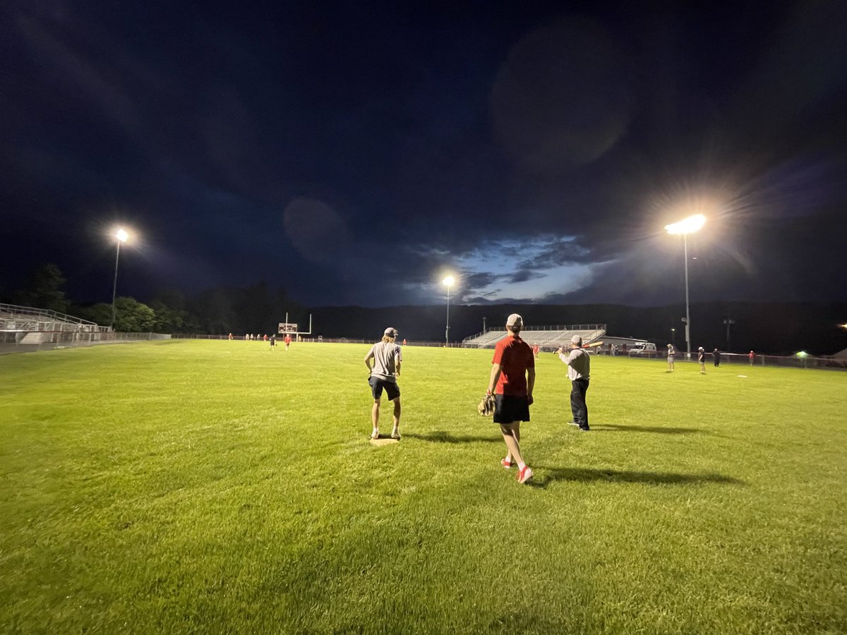 AjHoenstine's tweet photo. Some twilight BP followed by quick round under the lights. See you tomorrow night Dragon Nation! #coveboys #only1statmatters #WAFTLR https://t.co/3PD0ElT1ok