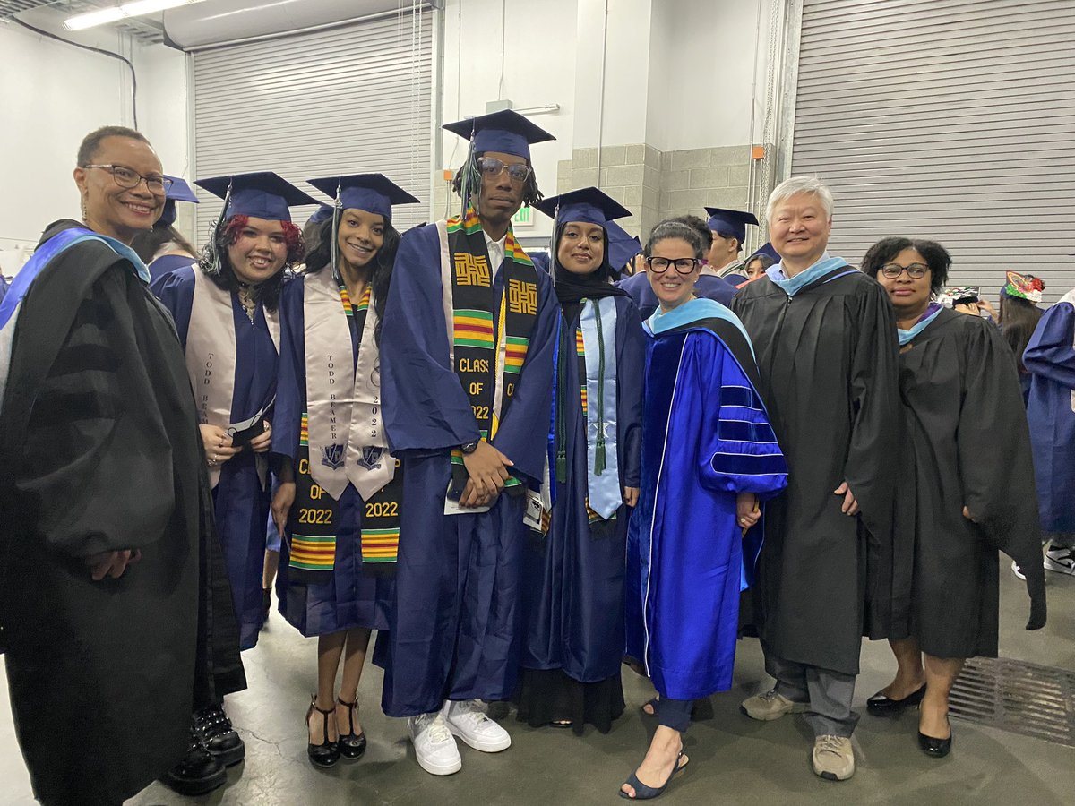 FWPS210's tweet photo. Congrats TBHS graduates. Next stop: college and career! @TBTitans #TitanGrad #Classof2022 @drdpfeifferfwps https://t.co/OXff3ASxJy