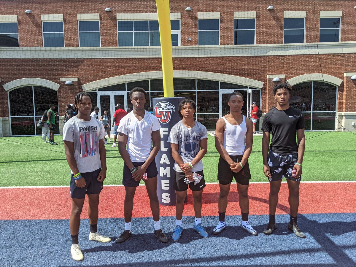 CountyHalifax's tweet photo. Comets at Liberty Prospect Camp!  Our kids are being asked to make visits and attend camps!  Hard Work pays off! https://t.co/PWrt5z0Ws7