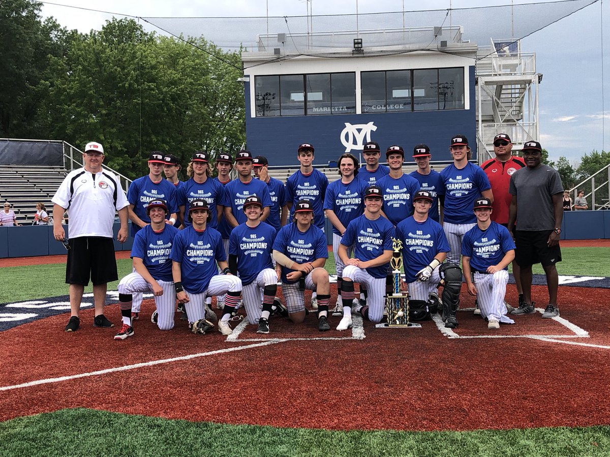 NMC16PERRY's tweet photo. Great first tournament. 4-0 with a combined score of 41-11. Outstanding performances across the board. #HawkNation. Thanks Marietta! https://t.co/Ri1AWTy8R6