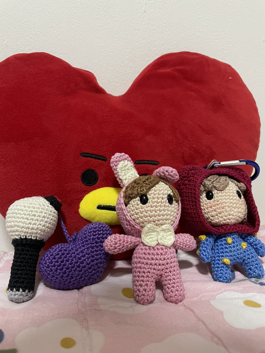 mitchielabs's tweet photo. #BTS9thAnniversary

Hoarded these cuties for today! Thank u Bangtan boys for your beautiful music and souls! 💜🥳 https://t.co/jRRtMZxERn
