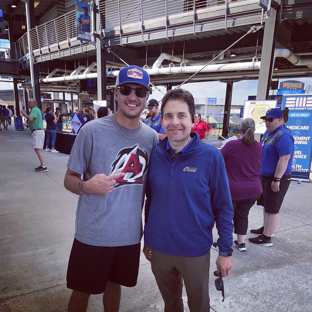 Jay_Boat10's tweet image. More pics from this week! Most fun yet! If y’all didn’t know, I’m going for World Record 28 stadiums in 20 days. I’m ending in Gwinnett on Saturday June 18th and setting the record. Please help me spread the word! It’s my dream to do this for a living! @GoStripers @MiLB