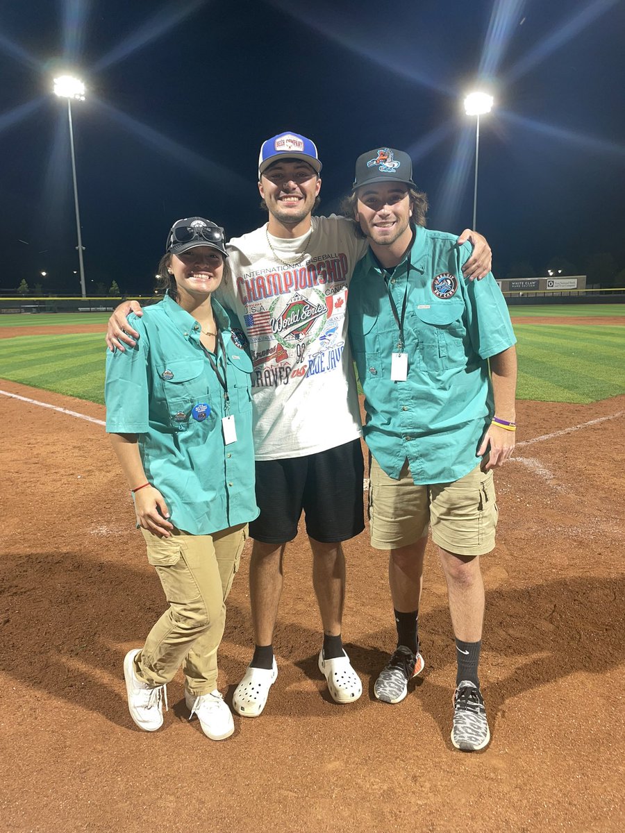 Jay_Boat10's tweet image. More pics from this week! Most fun yet! If y’all didn’t know, I’m going for World Record 28 stadiums in 20 days. I’m ending in Gwinnett on Saturday June 18th and setting the record. Please help me spread the word! It’s my dream to do this for a living! @GoStripers @MiLB