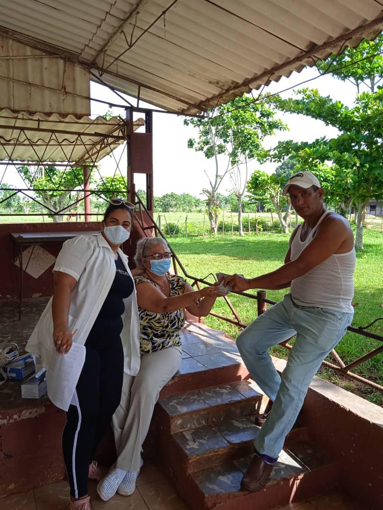 Hasta las comunidades vulnerables llegan nuestros médicos y enfermeras en Unión de Reyes #Matanzas.Más por la Salud.#MatanzasPorLaSalud <a href="/WongCorrales/">Luis Armando Wong Corrales</a> <a href="/anisleyfuentes1/">Anisley Fuentes Crespo</a> <a href="/SuselyMorfaG/">Susely Morfa González</a> <a href="/mariofsabines/">Mario Sabines Lorenzo</a> <a href="/Roberto08366710/">Roberto</a> <a href="/AndresL79645937/">Andres Lamas Acevedo</a> <a href="/ChapleImbert/">Yuneydis Imbert Chaple</a> @Ariel55053721 <a href="/DPSMtzas/">Dirección General Salud Matanzas</a>