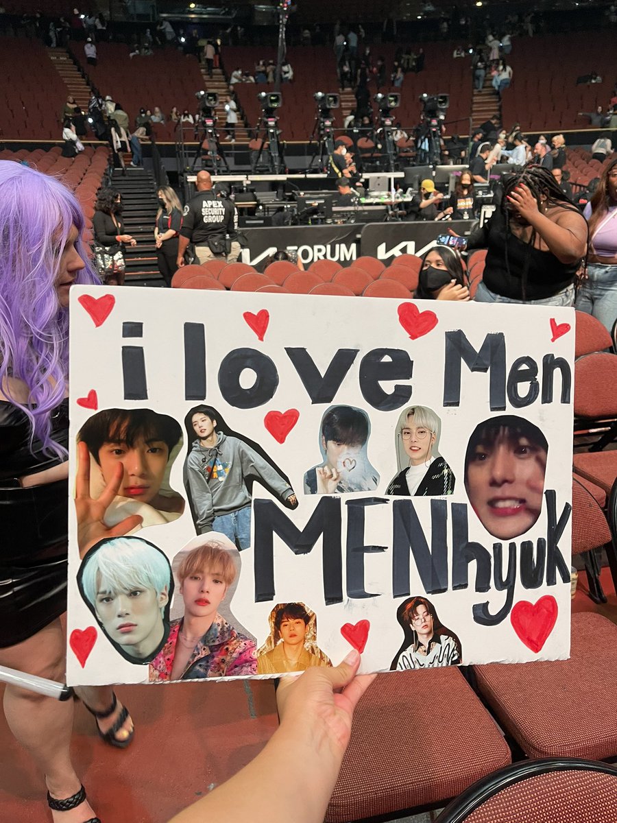 My poster for the night #MonstaXinLA #NOLIMITUSTOUR #MONSTAX