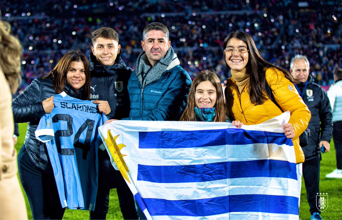Auguscarone's tweet photo. Hermosa experiencia, a seguir por más! Vamos Uruguay!🇺🇾💪🏻 https://t.co/nnMeTpCUid