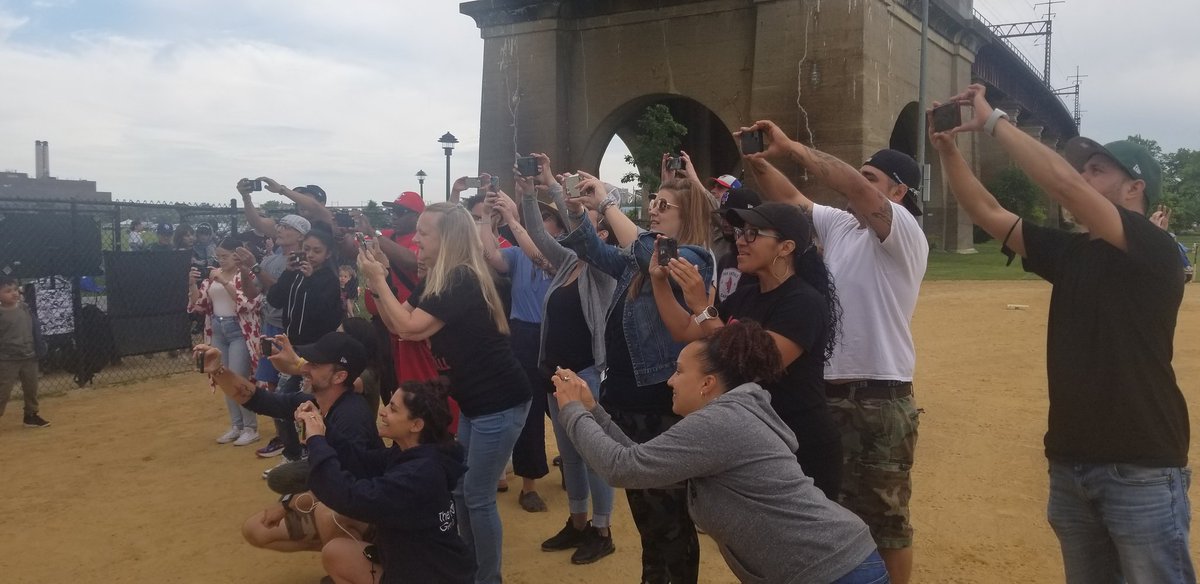 metroBASEBALL tweet media