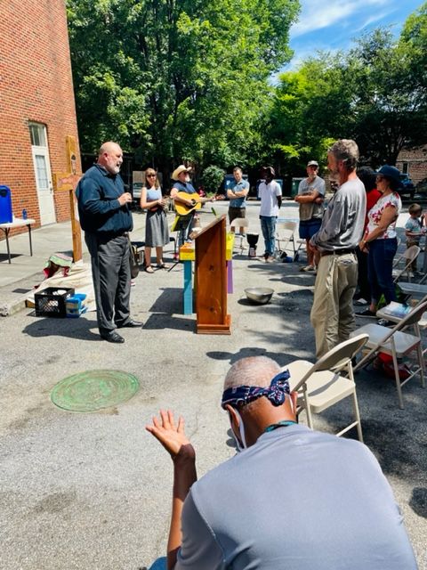 MercyATL's tweet image. Today's Mercy Newsletter is out! Don't miss our Trinity Sunday message, Bill Smith guest-preaching, Herman's 60th, and free plants! - mailchi.mp/1af972c59a5a/m…