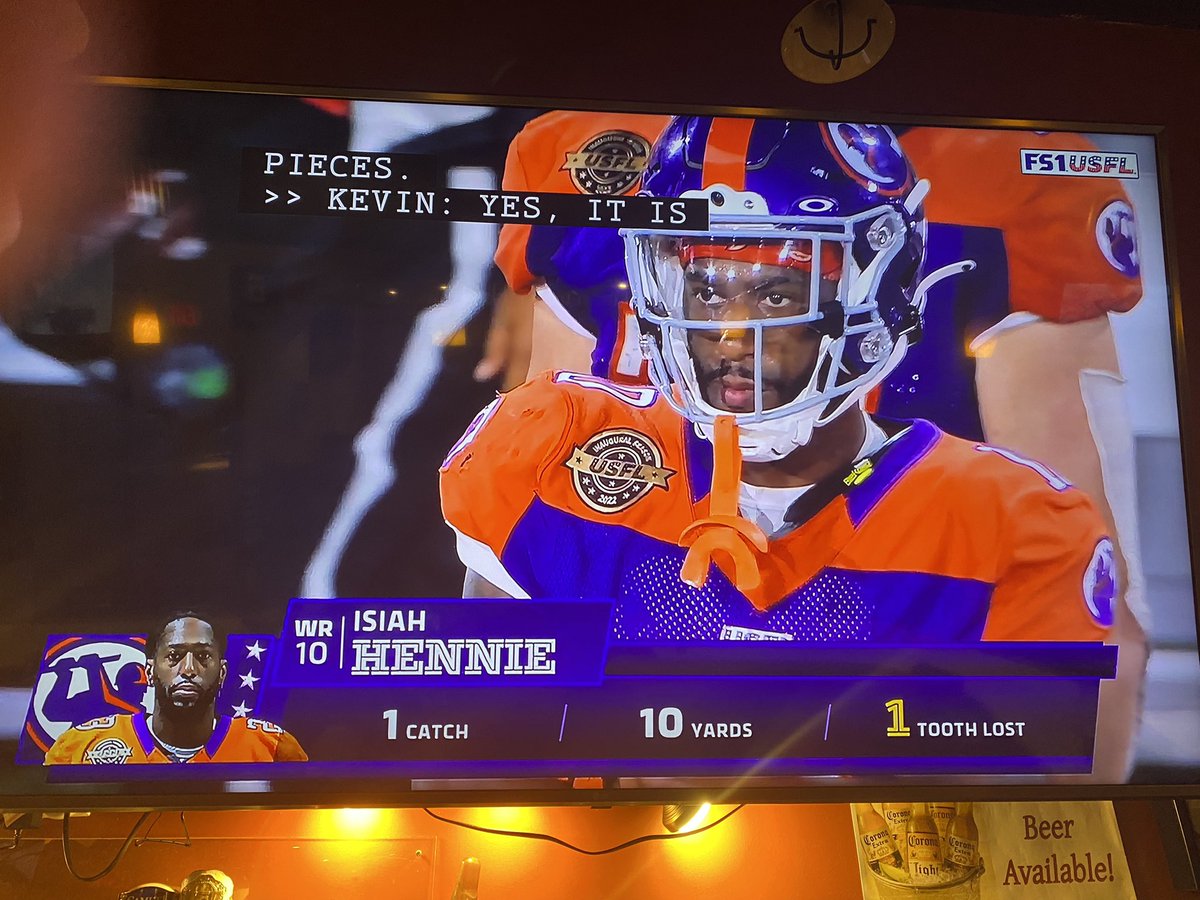 LLSuperman46's tweet photo. Best stat line I have ever seen!!! #USFL #1toothlost https://t.co/6WkjgK9p7g