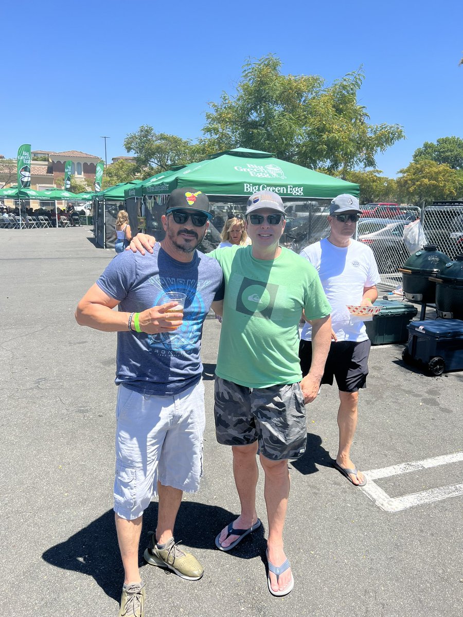 lui75zepeda's tweet photo. Had a blast at Egg Fest and with the great friends thank you Brian from West Coast BBQ Shop @KaplanandCrew @1090TheMightier @ScottKaplan @brownerspodcast @alexpadilla86 ate like there was no tomorrow #FullAsHell https://t.co/fNUB6VqzkN