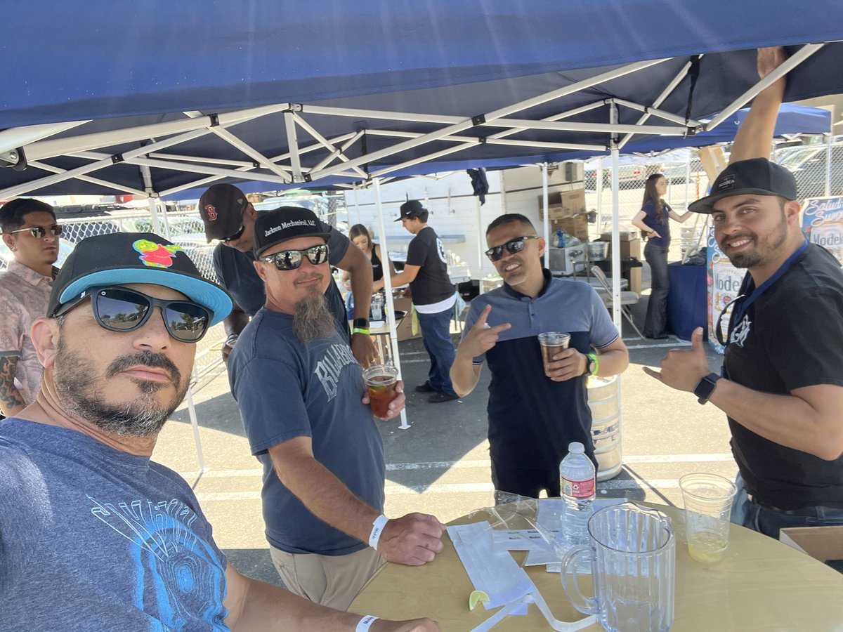 lui75zepeda's tweet photo. Had a blast at Egg Fest and with the great friends thank you Brian from West Coast BBQ Shop @KaplanandCrew @1090TheMightier @ScottKaplan @brownerspodcast @alexpadilla86 ate like there was no tomorrow #FullAsHell https://t.co/fNUB6VqzkN