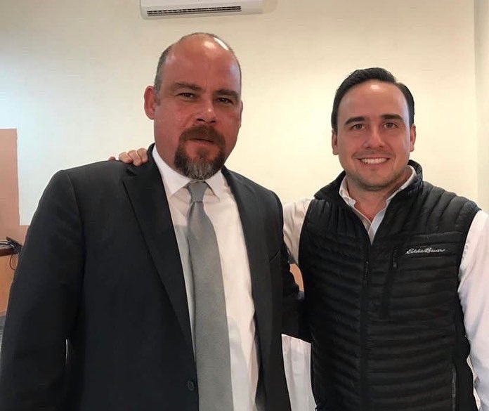 Estimado amigo Manolo, te mandamos un fuerte abrazo por tu cumpleaños, larga vida, éxito y salud, felicidades!!!!