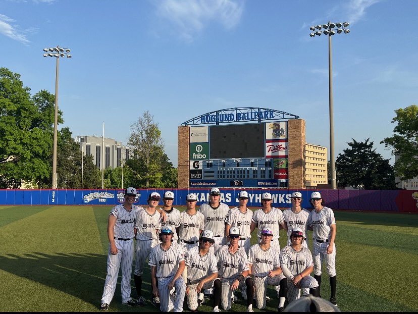 Sandlot 16u- Gunter goes 7-0 on the weekend! 

These dudes came together and played some great baseball this weekend! Great job fellas! 
#sandlotfam