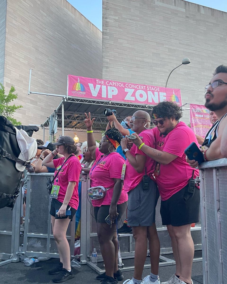 DCHomos's tweet photo. A HUGE thank you to all the volunteers, interpreters, sponsors, photographers and YOU, the community for making @capitalpridedc a success!
#reUNITED #Pride #DCPride #CapitalPride #Pride365 #ColorfulDMV #ColorfulPride #StillWe https://t.co/r3DyMIlWd8