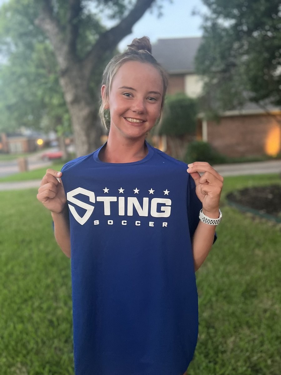Grateful for the last 5 years with DKSC and want to thank all of the coaches who pushed me to be a better player! 

I am so excited to announce I will be moving to <a href="/StngRoyal06ECNL/">Sting Royal 07/06G ECNL</a> <a href="/tomas_boyle5/">Tomás Boyle</a>! Ready to put in the work this summer and prep for a great season! GO STING!💙