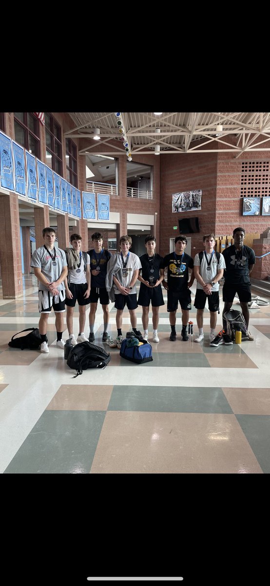 PCBoysBasketba1's tweet photo. At a loss of words from this tragic event. Dean was a terrific young man with a contagious personality. The impact he left on his teammates and coaches will never be forgotten. Dean will forever hold a special place in all of our hearts. Rest In Peace. #25 https://t.co/LLsPNd8W6W