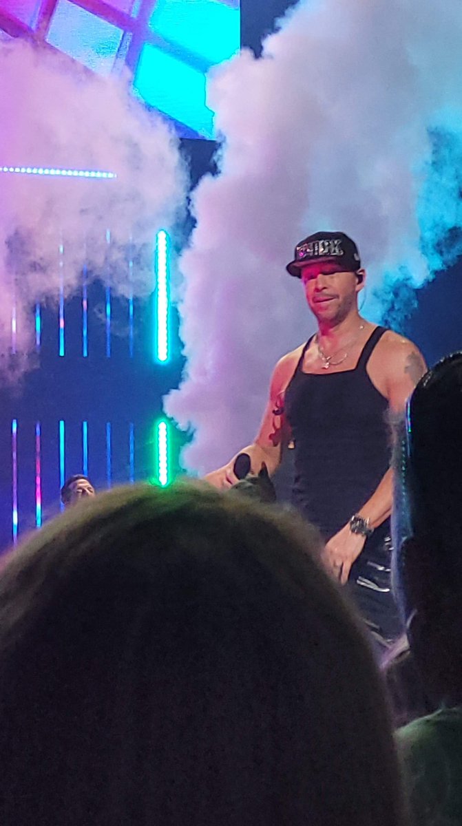 KandyceKelley's tweet photo. @DonnieWahlberg https://t.co/YsInqQ2yPd