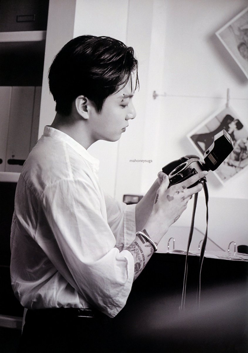 liss2992's tweet photo. Thanks JK por amar tanto a ARMY !! No me alcanzan las palabras para describir los Feliz  que me haces a mi y a todas las ARMYs que te amamos ! #JUNGKOOK #BTS9thAnniversary #ThankYouBTS #BTSFESTA2022 https://t.co/srCWT90Fd4
