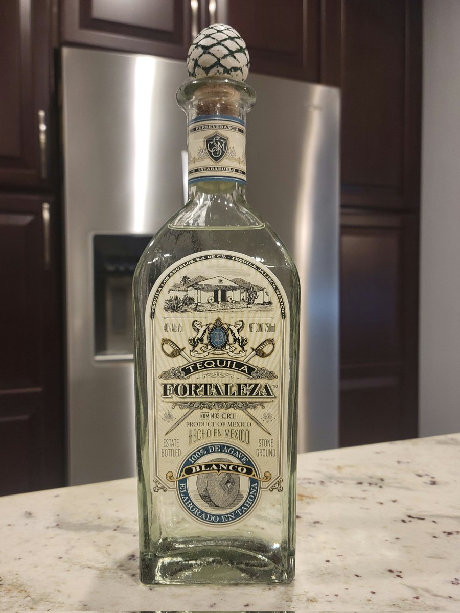 jjdools's tweet image. Hey @FlowGo37 Turns out Maryland is not only a bourbon wasteland but good tequila is a struggle to find too! Finally tracked down a bottle of this  last week.
Just cracked it... Really liking it. Thanks for the rec. Now I want to try the Reposado too.