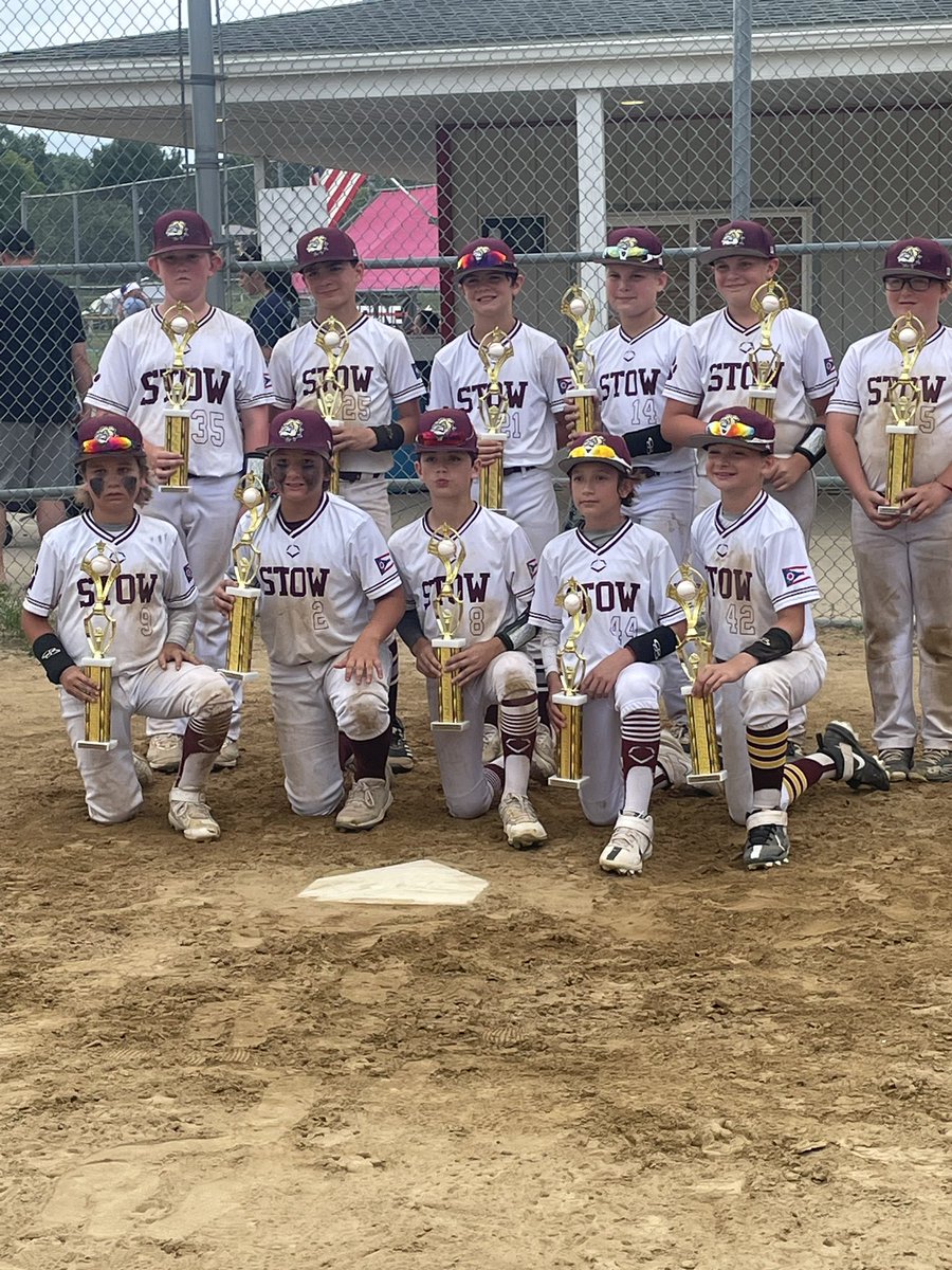 Championship Sunday for the 11U Dogs! The boys went 5-0 on the weekend to win the Dueling Dugouts Classic down in Stark County. In 4 tourneys, 2 titles, 2 runner-ups, Go Dogs! #Stow 🏆 🏆