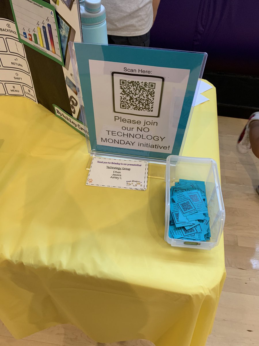 NLMathTeacher's tweet photo. 👏🏼 Still in awe of the captivating presentations these talented 5th grader scholars created for exhibition at NL last week. They inspired the entire community with their thoughts, actions and words. 👏🏼 #gobobcats #notechnologymonday @BethCgps https://t.co/Cy4GT158b1