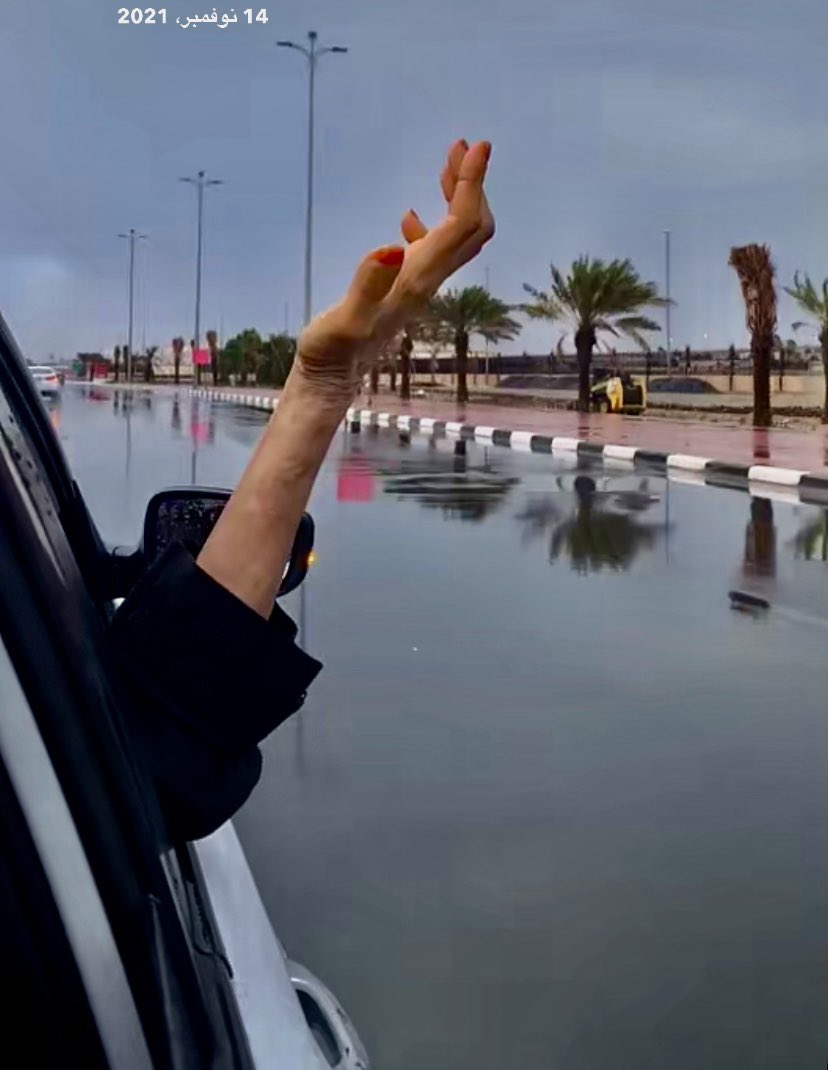 اللهُم إن في صوتي دُعاء وفي قلبي أمنية، اللهُم يسر لي الخير حيث كان.