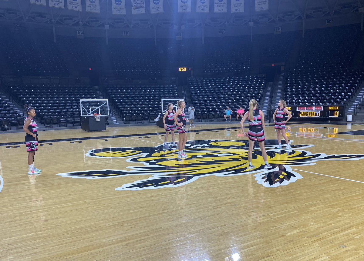 Lots of 🏀 played <a href="/MAYBbasketball/">MAYB</a> kickoff. 

13u’s finished 6-2 w/ a tough last second loss in their last game.

17u’s - 3rd Place 5-1 - Top Division. A half court buzzer beater shot to win a game <a href="/OenDeters1/">Oen Deters</a> 
 #PlayDefense
<a href="/SSA_Hoops/">SSA Hoops</a> <a href="/GameBallBasket/">GameBallBasketball</a> 
<a href="/PGHKansas/">Prep Girls Hoops Kansas</a> <a href="/RobertPGHKansas/">Robert Kelly</a>