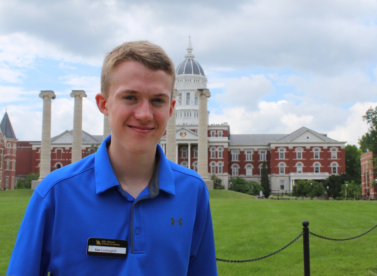 DeidraLoo's tweet photo. So proud of @GusLookingbill for being a part of the Missouri Scholars Academy. For the next three weeks, he'll be studying on the Mizzou campus with the other top students in the state. #MoScholars https://t.co/ThBJoB91aE