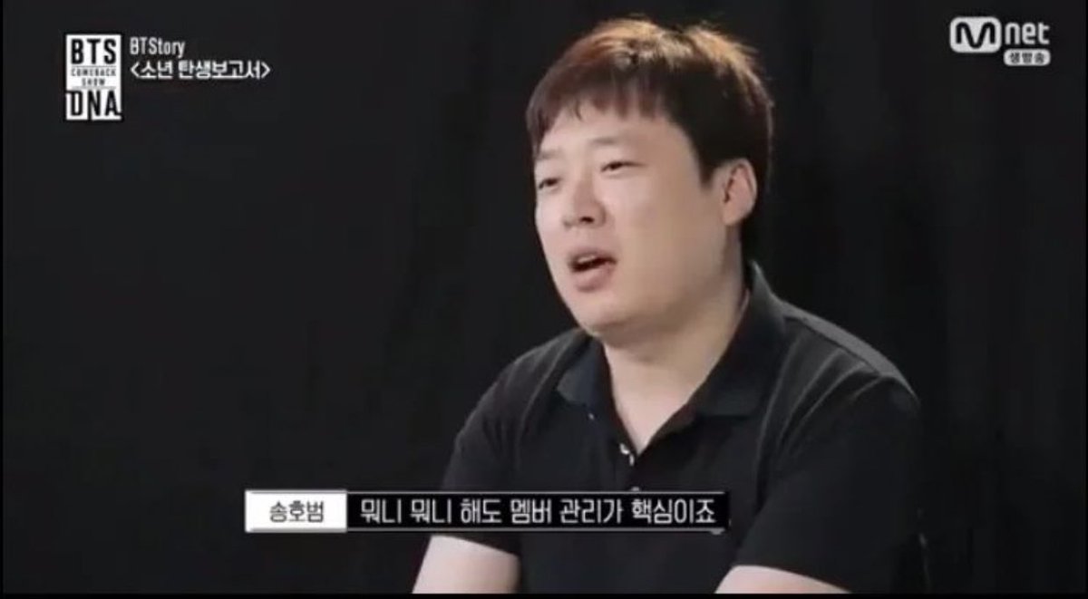 Anh quản lí Hobum up ins:
‘2013.6.13
Vậy mà đã 9 năm rồi nhỉ
Nhìn lại độ tuổi 30, tôi chẳng khác gì một chàng trai bắt đầu và kết thúc đều là với BTS
Trong tương lai mấy đứa hãy hạnh phúc đấy nhé
Anh yêu 7 đứa rất nhiều’
<a href="/BTS_twt/">방탄소년단</a> #BTS #BTSARMY