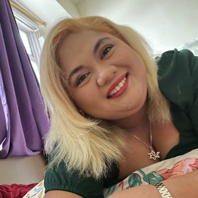 janinesale's tweet photo. #NewProfilePic https://t.co/GghYRxnU4x