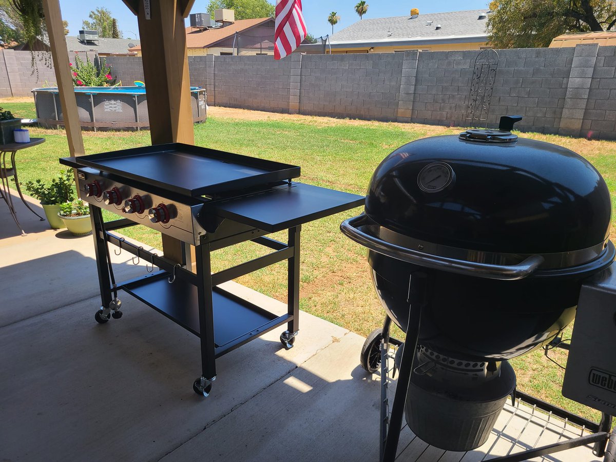 RoyalGourmetUSA's tweet photo. Well, I pulled the trigger on this flattop today, I will get it seasoned soon, and smash burgers will be the first cook.β
π· @ Martin Thetinman McKnown
#royalgourmet #LightUpYourStory #griddle #griddlerecipes https://t.co/e2yAmT8mbs