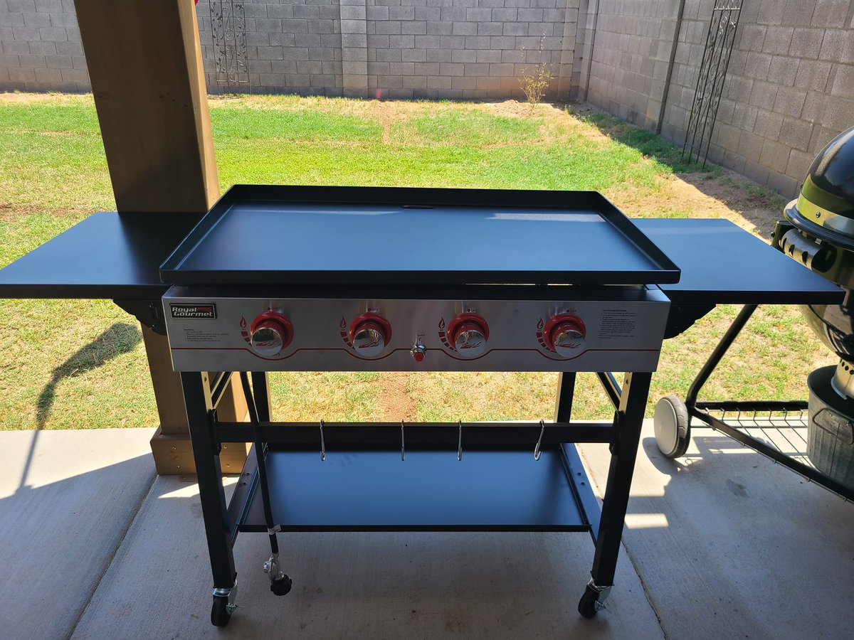 RoyalGourmetUSA's tweet photo. Well, I pulled the trigger on this flattop today, I will get it seasoned soon, and smash burgers will be the first cook.β
π· @ Martin Thetinman McKnown
#royalgourmet #LightUpYourStory #griddle #griddlerecipes https://t.co/e2yAmT8mbs