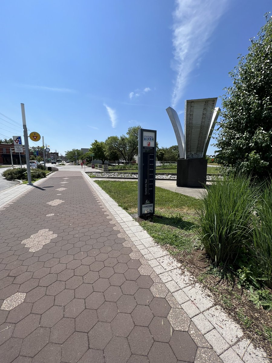 KateGasparro's tweet photo. Visited Indy this weekend and was pleasantly surprised to see how bike friendly and walkable the city was. Fletcher Place and Fountain Square are Midwest neighborhood gems! #indianapolisculturaltrail https://t.co/O5xooleDtQ