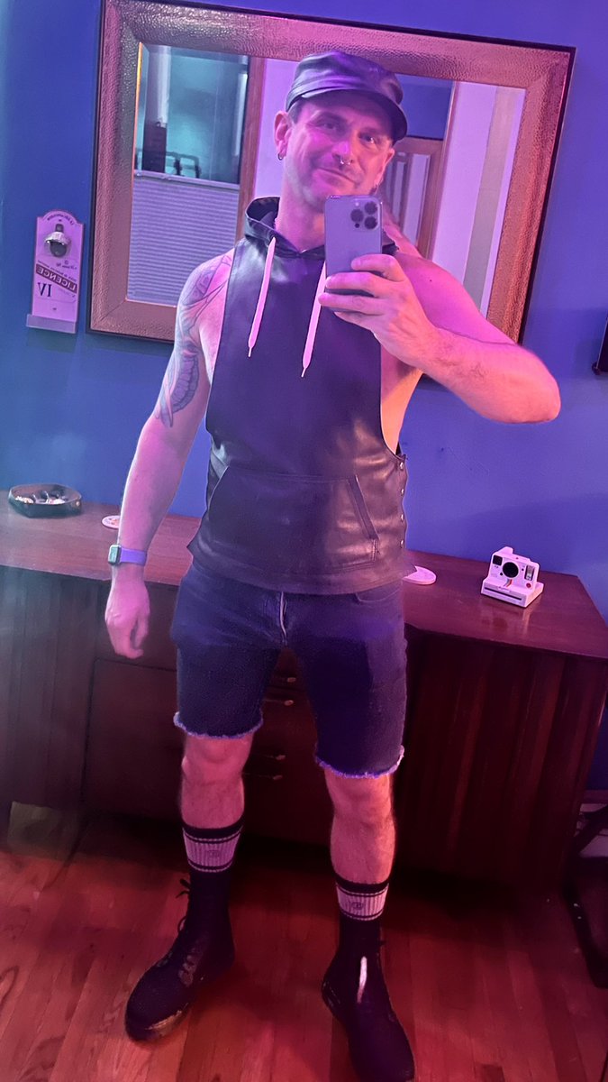 deniedpup's tweet photo. Felt cute. Ain’t deleting shit. https://t.co/170OhcrfnH