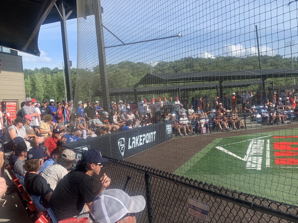 CoachSpence29's tweet photo. Had a great time this weekend with @INBullsNational @maxxclarkk42 and the rest of the guys. Good luck @USABaseball this week!!  Go Bulls!! https://t.co/13Ios4nUgY