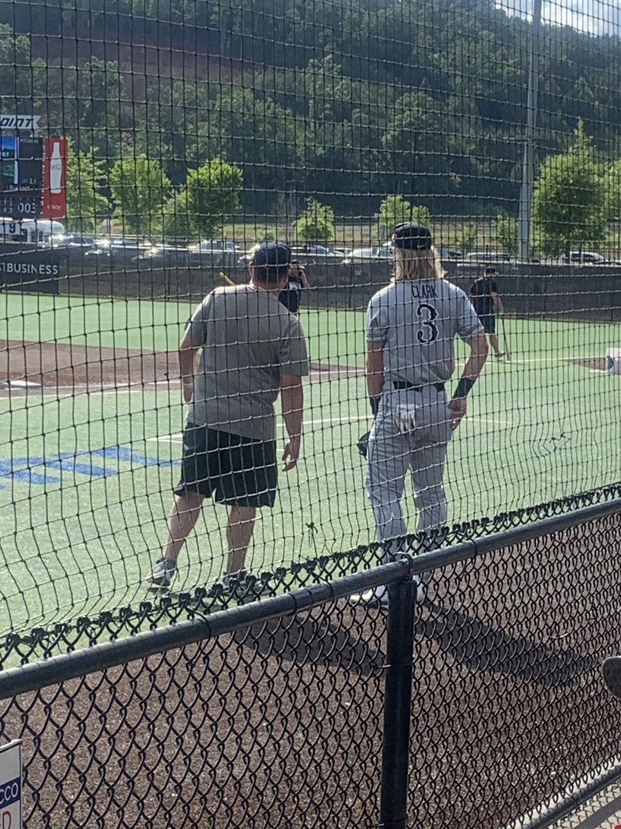 CoachSpence29's tweet photo. Had a great time this weekend with @INBullsNational @maxxclarkk42 and the rest of the guys. Good luck @USABaseball this week!!  Go Bulls!! https://t.co/13Ios4nUgY