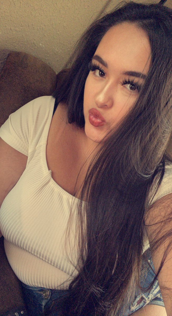 Landry__lee1's tweet photo. 🌺 https://t.co/ubxoODHekG