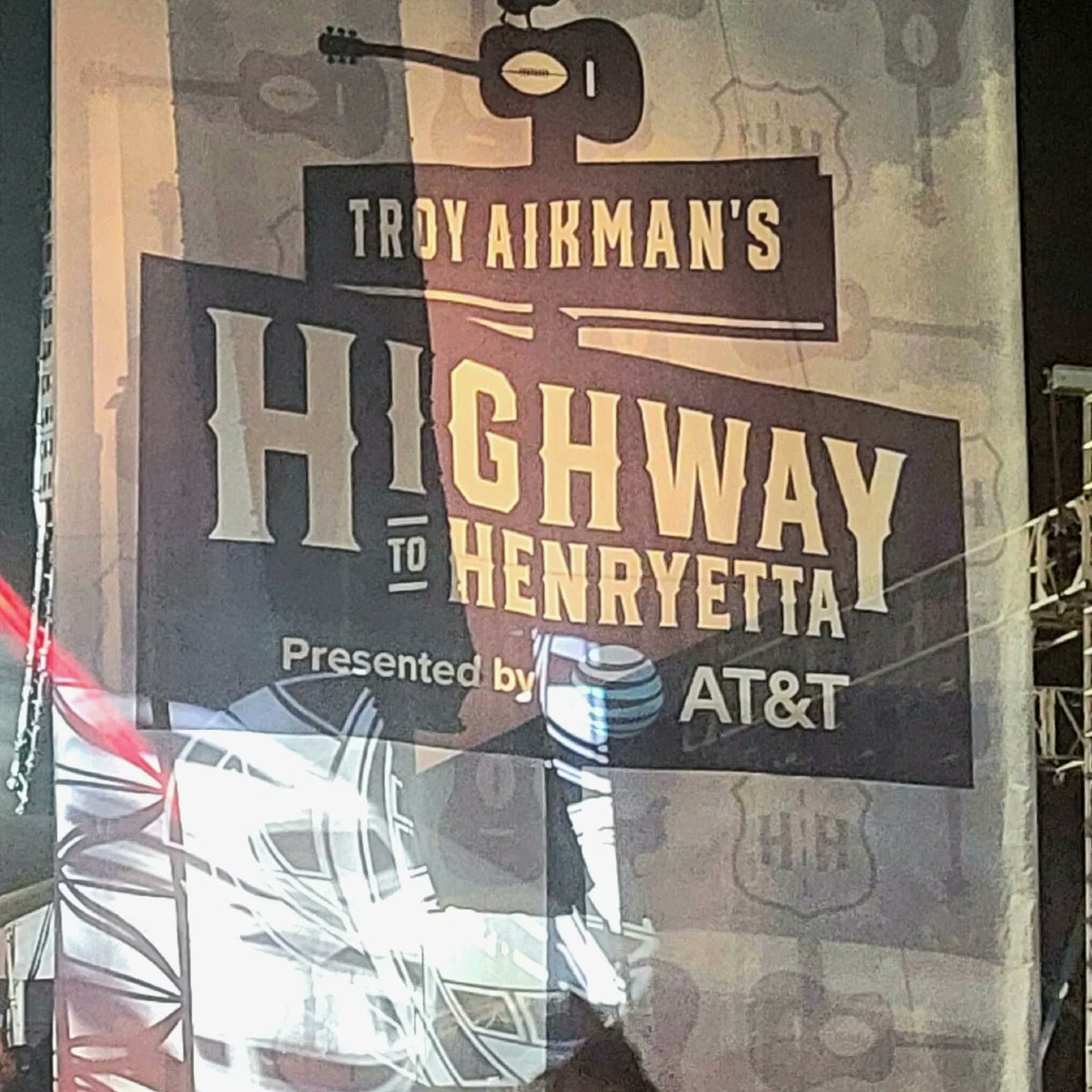 RenaeLesley's tweet photo. Blake is cool and all, but no doubt never dreamed I'd see @GwenStefani onstage in the middle of a field in Henryetta, OK. Thank you, @TroyAikman, for the best ever hometown weekend. PS Hope we get to  do it again next year! 🤞💓 @HWYtoHenryetta 
@drinkeightbeer https://t.co/IfQHWkMEYy