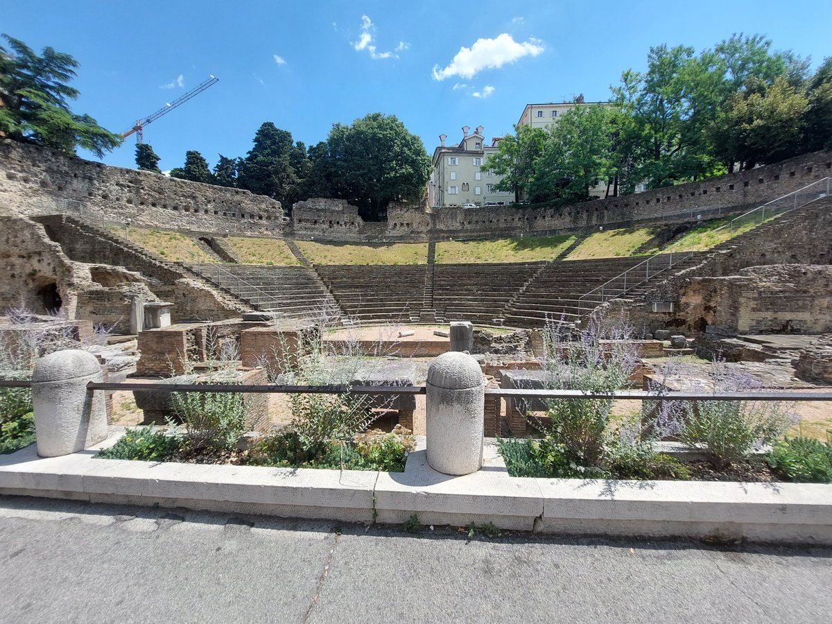 DrJESilverstein's tweet photo. This #Roman theater at #Trieste looks about the same size as the one at #TellTimai. I will do some measurements on Satellite Imagery. This one sat 6000. #egyptology #Hellenistic https://t.co/p57NBnZodz